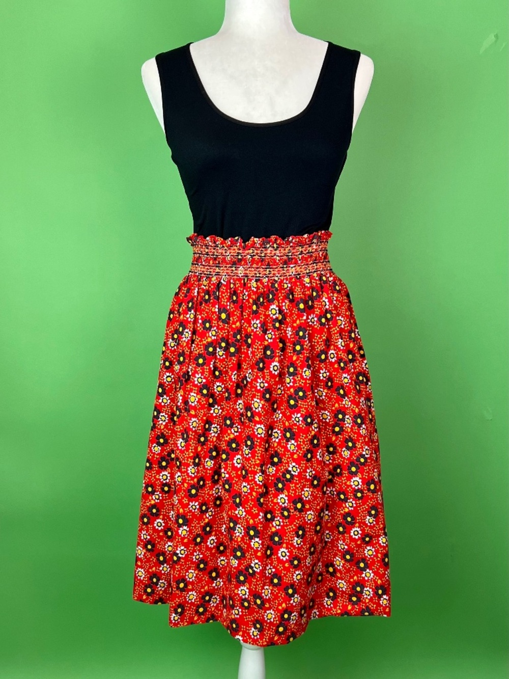 Vintage Red Black Yellow Country Calico Floral Shirred Waist Skirt - Size S/M